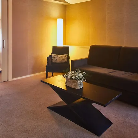 Silken Gran دورانجو