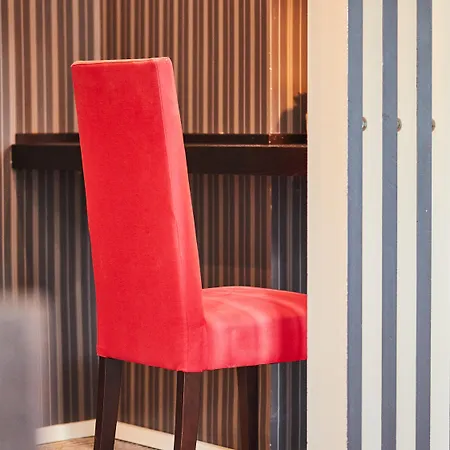 Silken Gran فندق