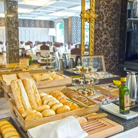 فندق Silken Gran 4*