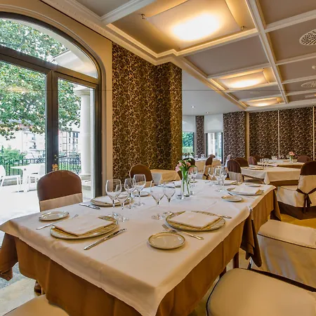 Silken Gran فندق دورانجو