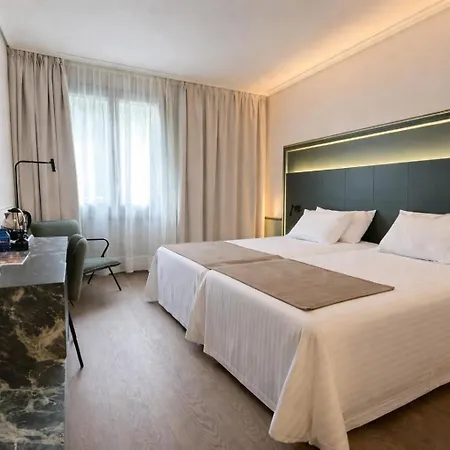 Silken Gran Hotel 4*