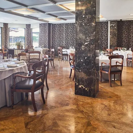 Silken Gran Hotel 4*