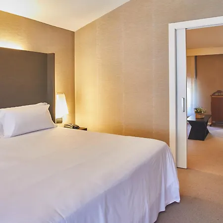 Silken Gran Hotel 4*