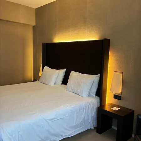 Silken Gran Hotel 4*