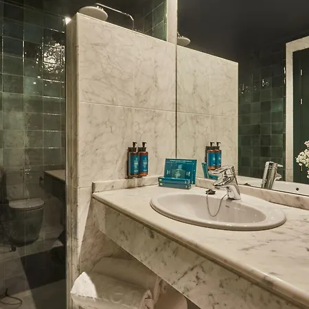 Otel Silken Gran 4*
