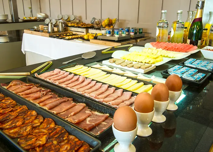 Silken Gran מלון