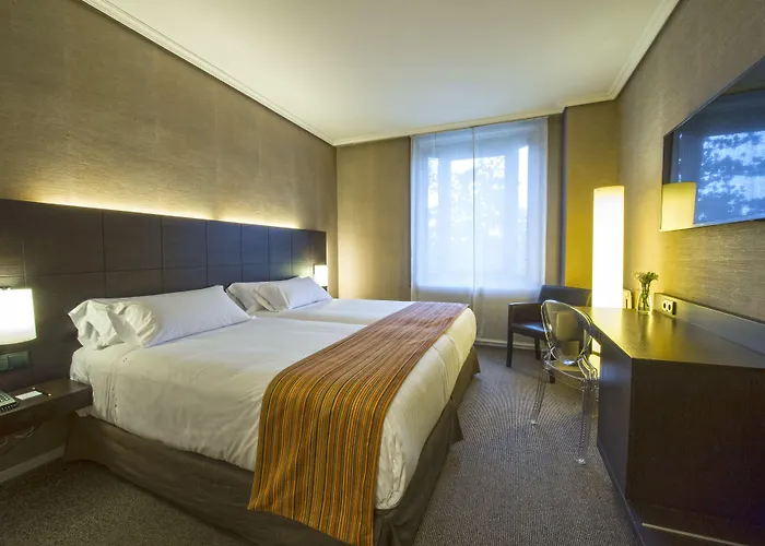 Silken Gran 4* דורנגו